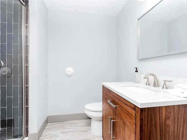 4319 Hunt Ave — Photo 30