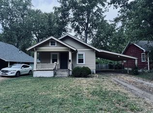 1527 E Lindberg St, Springfield, MO 65804