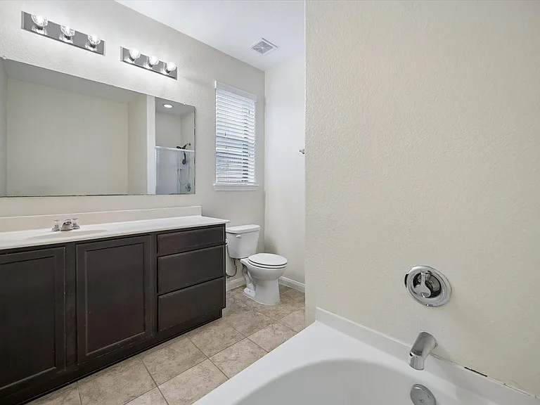 5810 Banyan Oak Ct — Photo 16