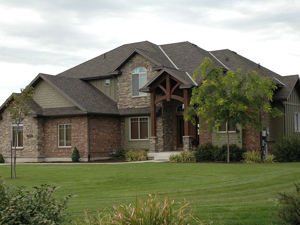 Custom home on .92 acre lot