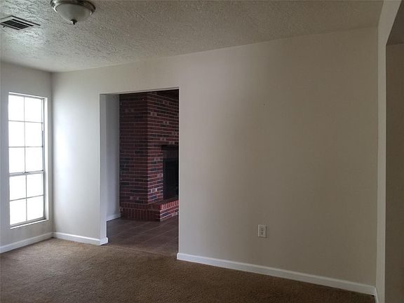 5th image of 5414 Borden Ave