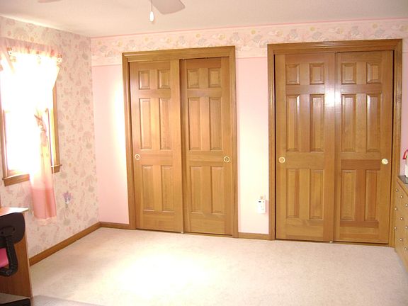 His and hers clsoets in the 3rd bedroom too!