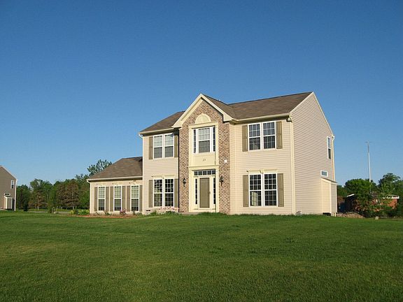 2nd image of 23 Starflower Dr
