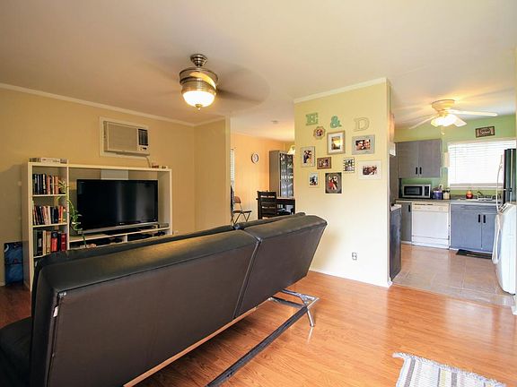 5th image of 3015 Shadow Bend Dr