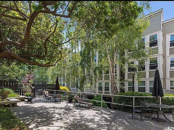 Studio, 456 sqft, $2,800 — Photo 1