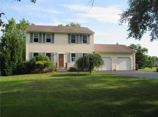 932 Saugatucket Rd, South Kingstown, RI 02879