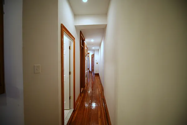 Rented by Metropolitan Realty | media 11