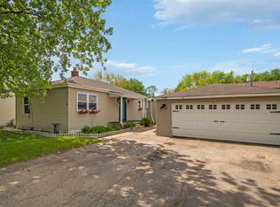 159 Josephine Ave, South Elgin, IL 60177