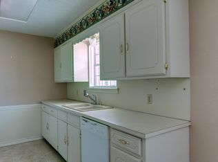 8 Kay Cir, Nash, TX 75569