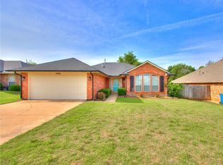 1908 Lois Lynn Ln, Edmond, OK 73003