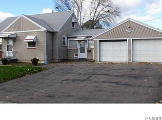 86 Shady Lane Dr, Rochester, NY 14621