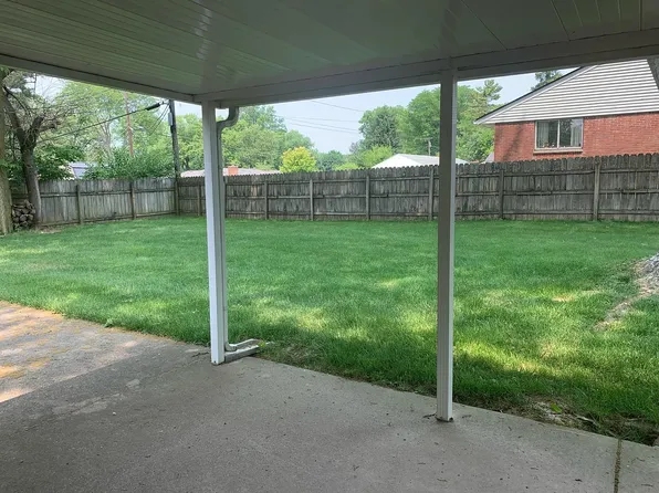 2755 Old Whipp Ct, Dayton, OH 45440