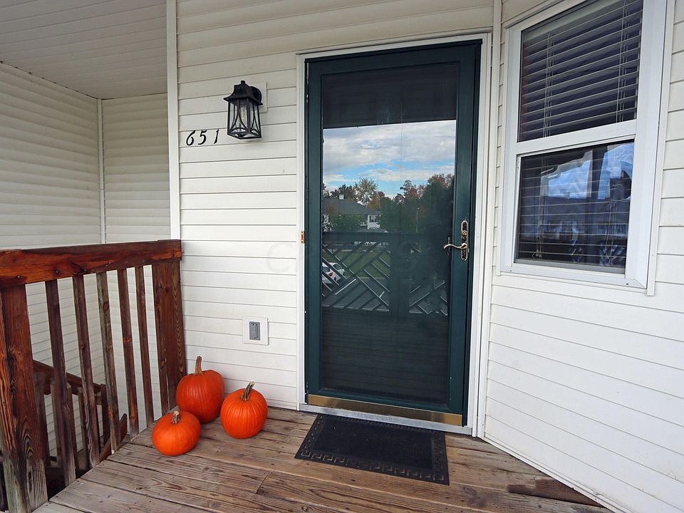 1st image of 651 Millcrest Dr