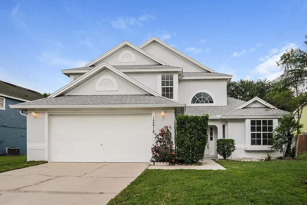 3 bed, 2.5 bath, 2091 sqft, $2,895 — Photo 1