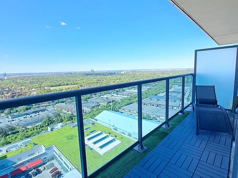 7165 Yonge St #2301 — Photo 10