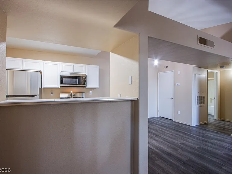 7885 W Flamingo Rd #2127 — Photo 13