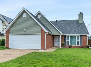 467 Sandy Ridge Cir, Mary Esther, FL 32569