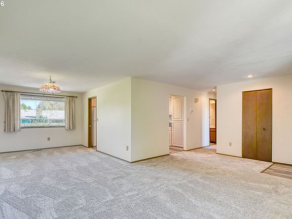 4th image of 4523 SW Perkins Ave