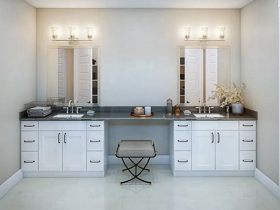 Primary bath with dual sinks