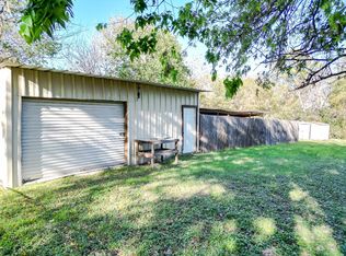 1000 E Waco St, Ennis, TX 75119