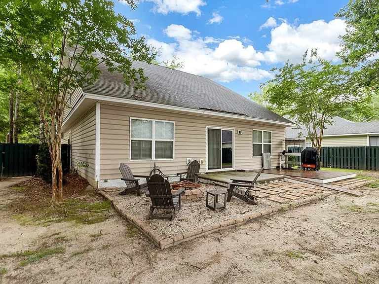 232 Cottonham Ct — Photo 42