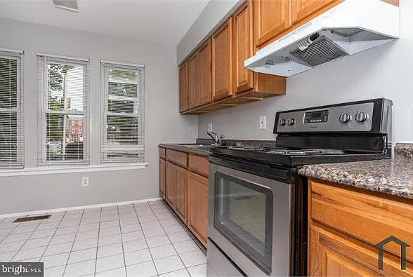 811 Showell Ct