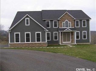 4257 Fraser Fir Dr, Manlius, NY 13104