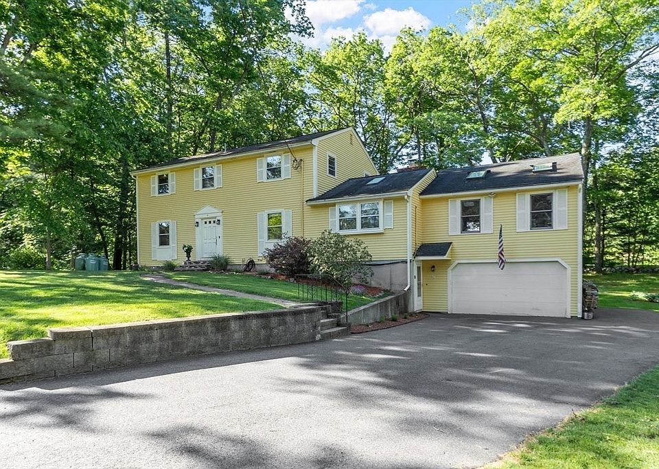 1st image of 10 Lancaster Pl