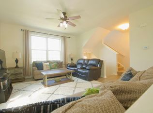 3128 Valley Falls St, Elgin, IL 60123