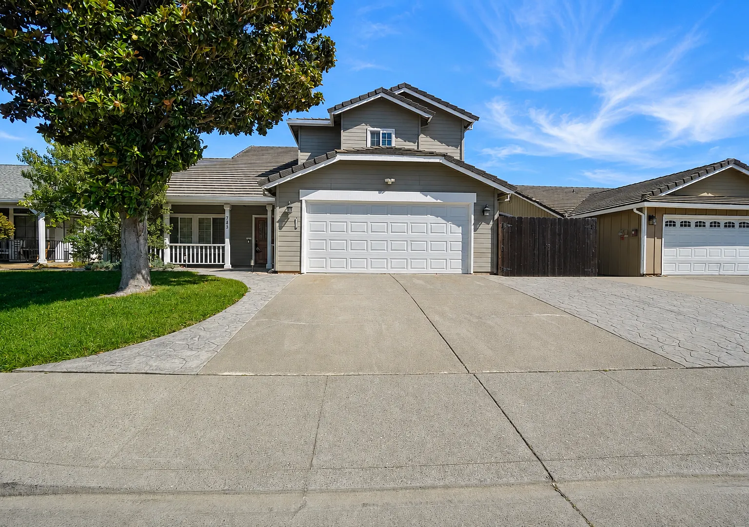 Available now !! Foxboro neighborhood & Travis Unified School District! This beauty is a 3bed / 3... — Photo 1