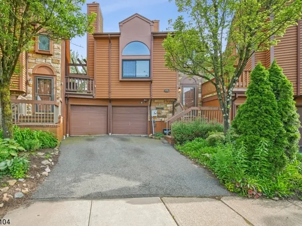 25 Homestead Way, Rockaway Twp., NJ 07866