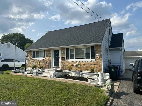 62 Hinkle Dr, Bordentown, NJ 08505