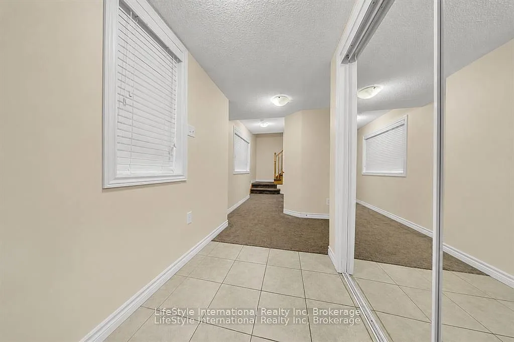 3 bed, $2,750 — Photo 2