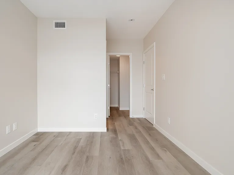 1182 Westwood St — Photo 15