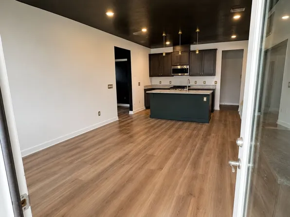 6153 N Ceylon St, Denver, CO