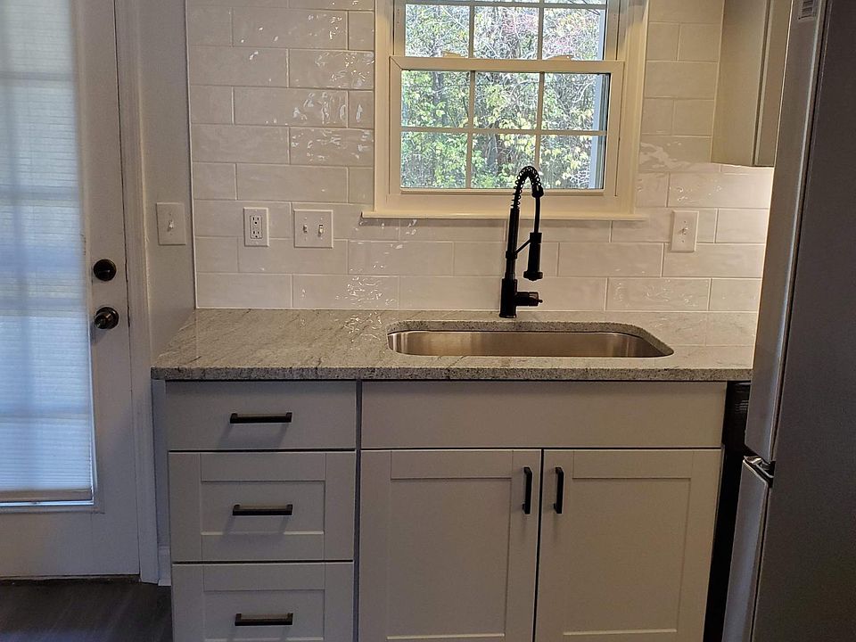 Fully renovated kitchen.