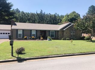 117 Oak Hill Dr, Florence, AL 35633