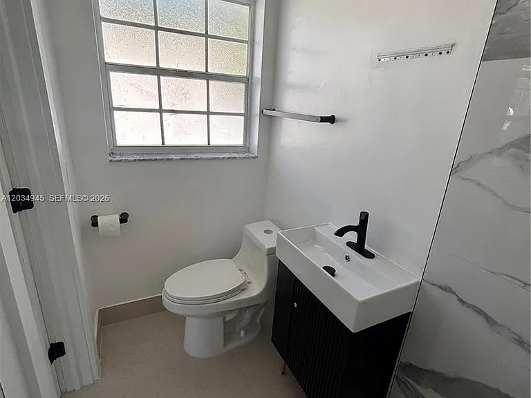 3606 SW 17th St #1 — Photo 14