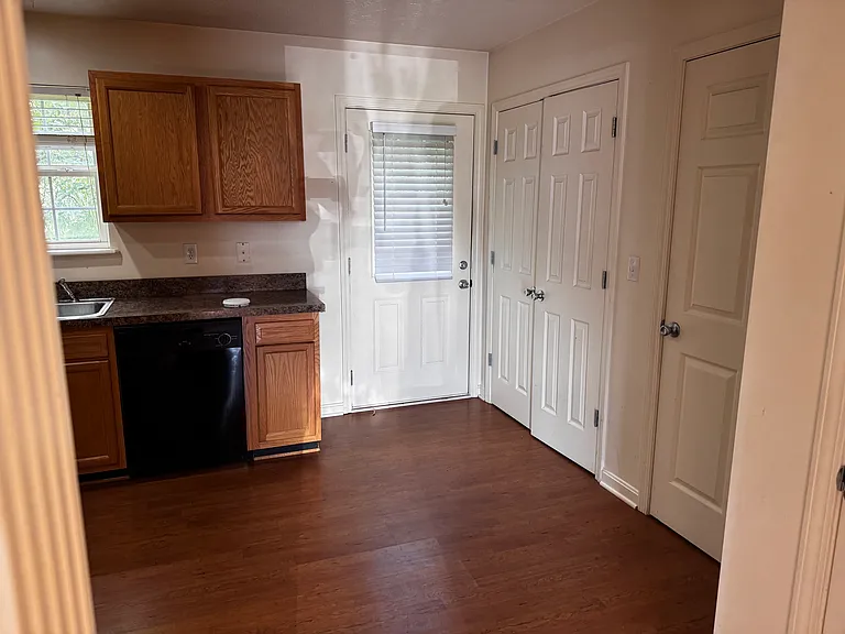 206A Dalton St #206A — Photo 5