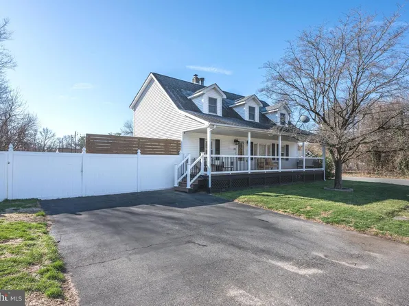 34 Oakford Ave, New Egypt, NJ 08533