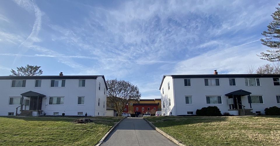 1st image of 5925 Devington Rd APT 6