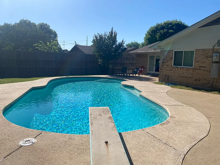 431 Malden Dr — Photo 9