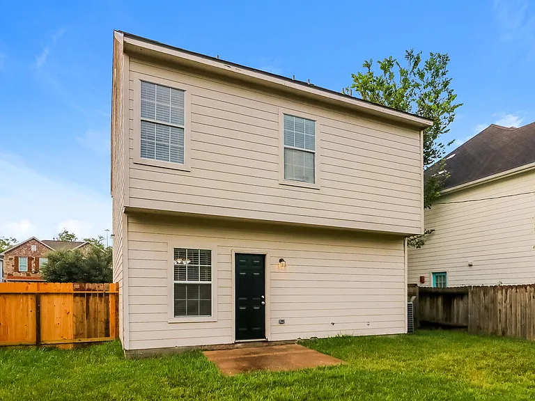 6607 Dickson Way — Photo 17