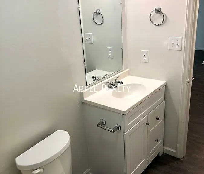 913 Hampton St #2A — Photo 5