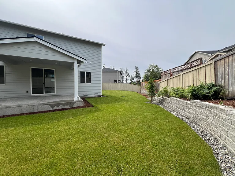 3028 Stephanie Loop NE — Photo 13