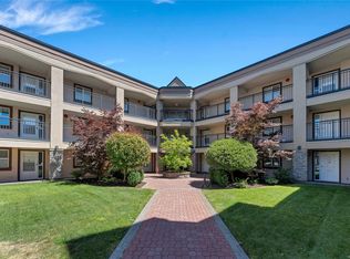 The Cumberland, Saanich, BC V8N 6J5