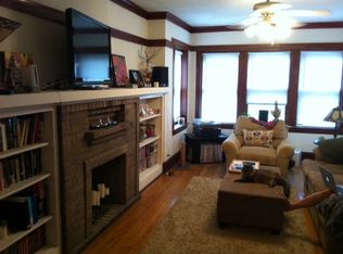 830 W Buckingham Pl, Chicago, IL 60657