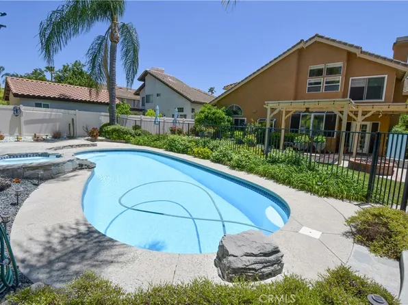 32306 Corte Las Cruces, Temecula, CA 92592