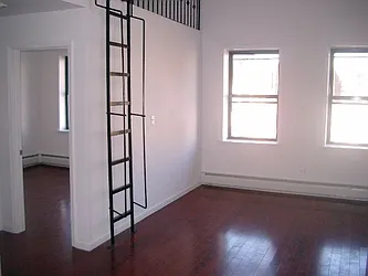 Rented by Urban Ambiance