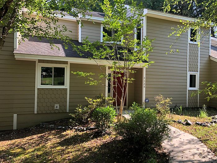 1st image of 4328 Pin Oak Dr